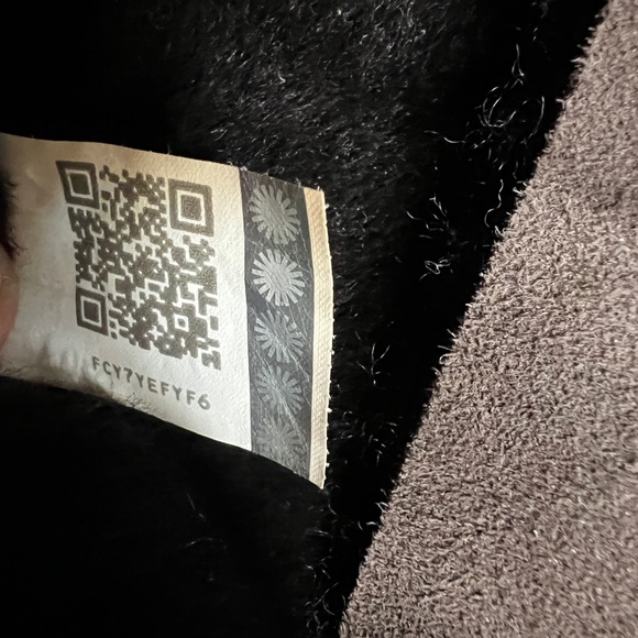 NWOT Authentic UGG Women's Bailey Button Triplet II Boot Chocolate Brown Size 9 - Picture 12 of 12